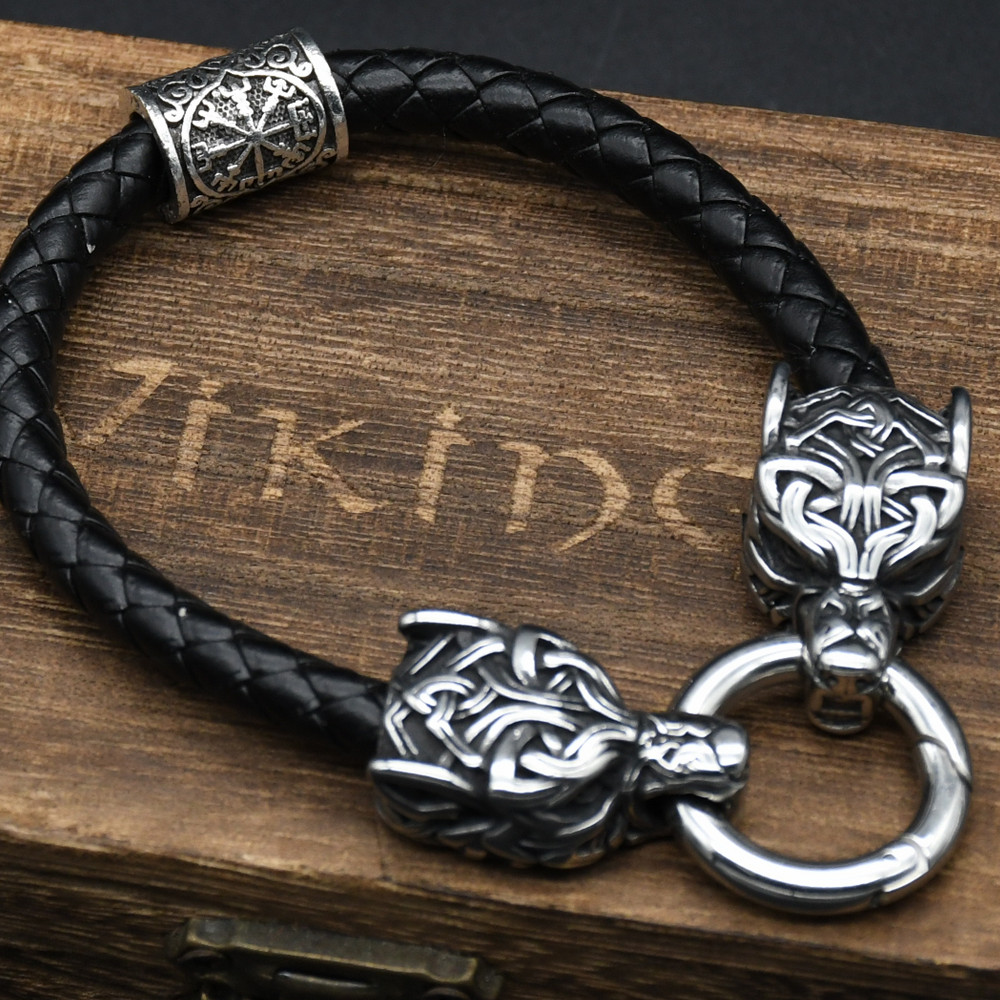Gelang Kepala Serigala Baja Ta - Men Accessories Ring And Bracelet ulasan dan harga