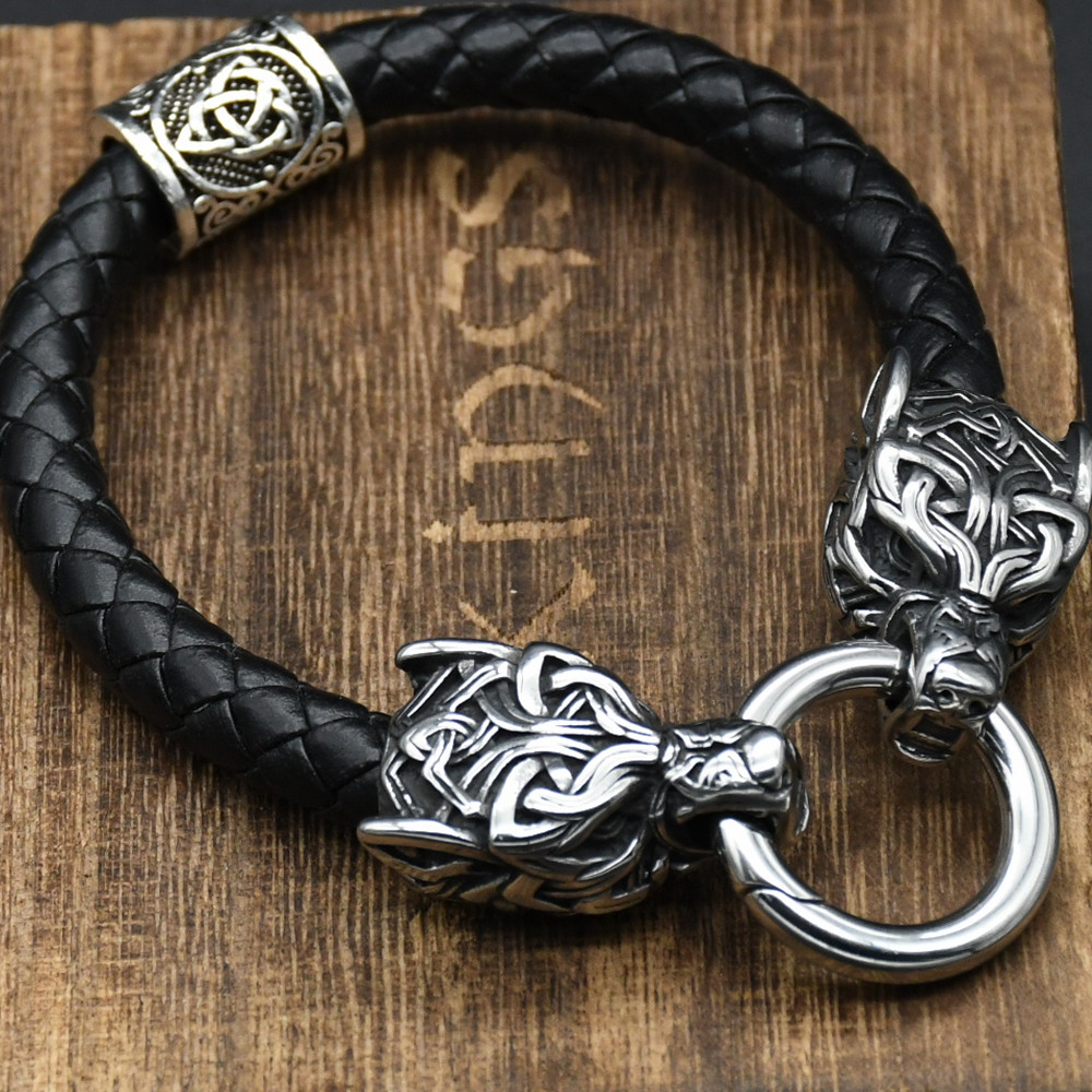 Gelang Kepala Serigala Baja Ta - Men Accessories Ring And Bracelet ulasan dan harga